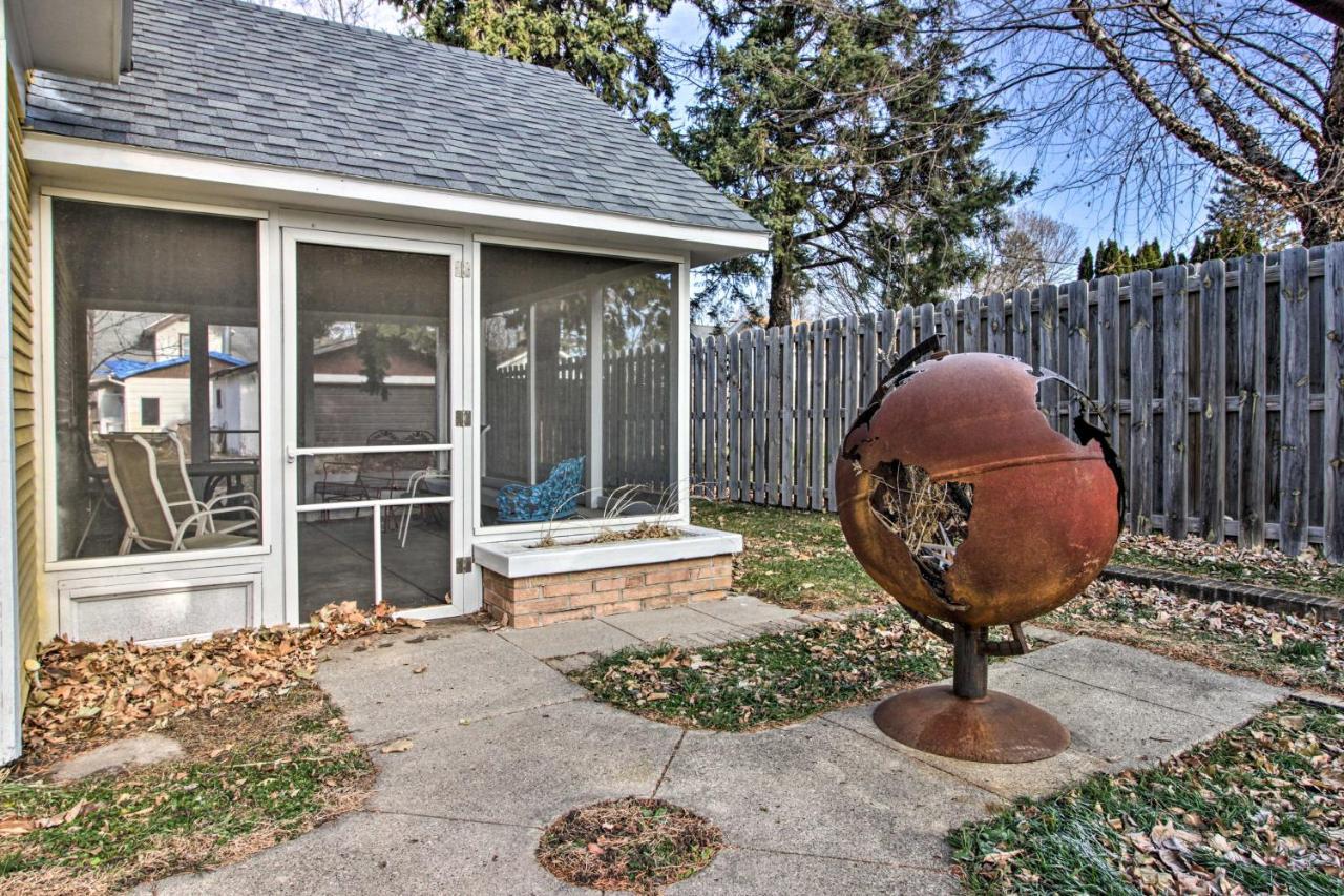 Cozy Appleton Getaway With Screened-In Porch And Yard! Екстериор снимка