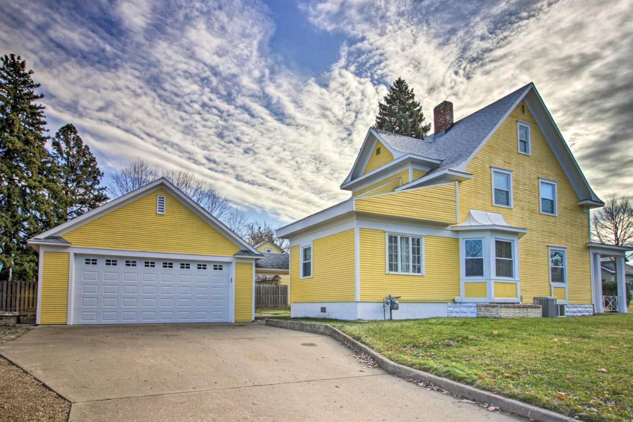 Cozy Appleton Getaway With Screened-In Porch And Yard! Екстериор снимка